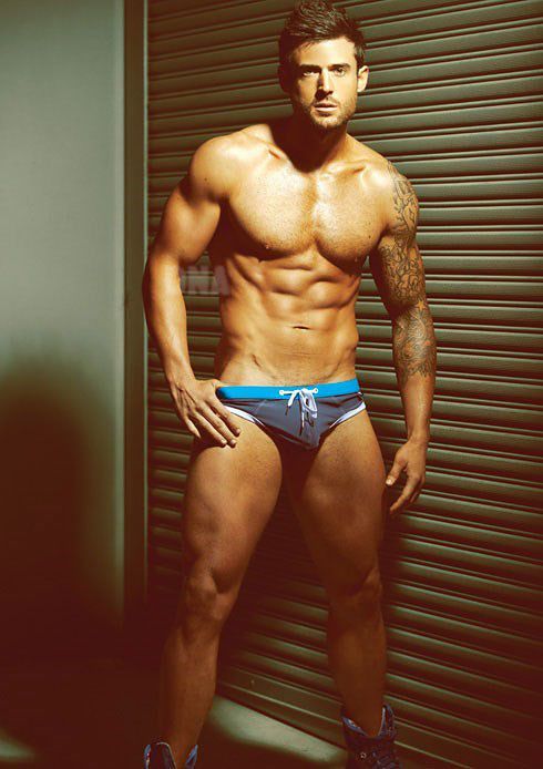 MALE M