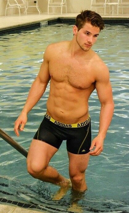 MALE M