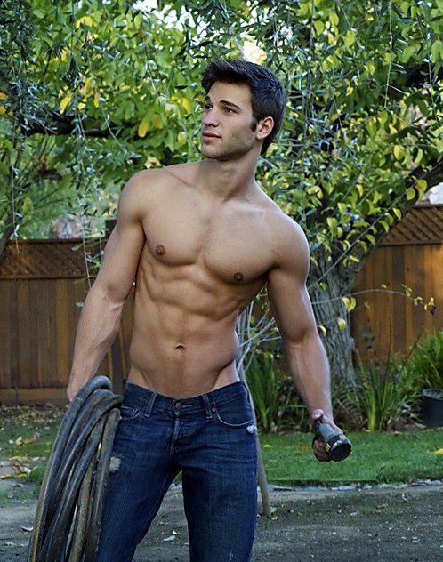 MALE M