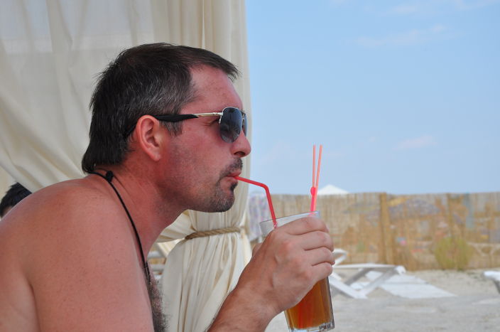 просто так)