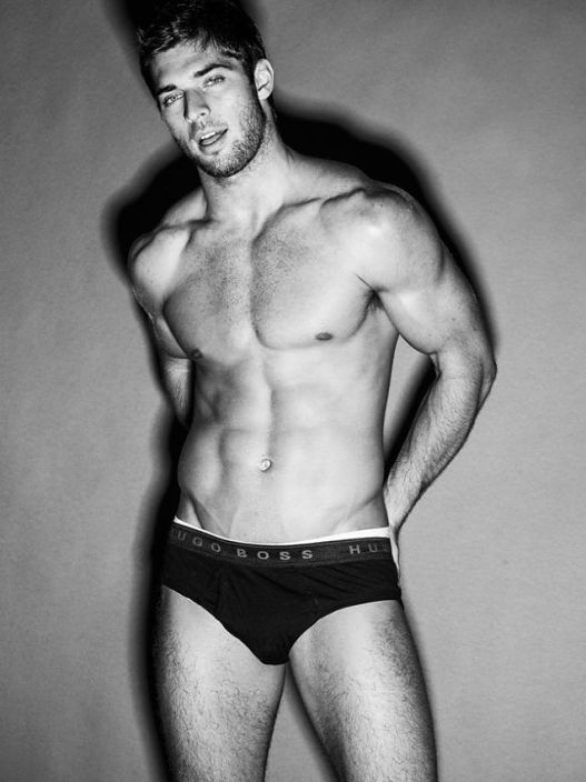 MALE M