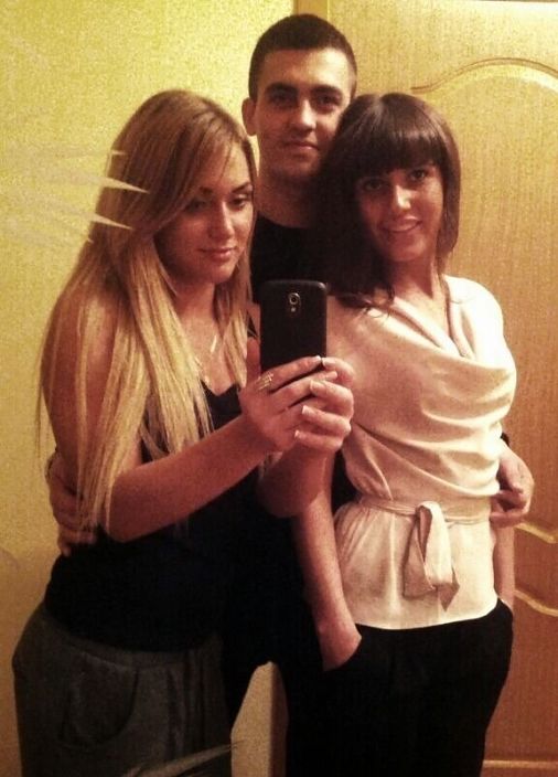 С родненькими)