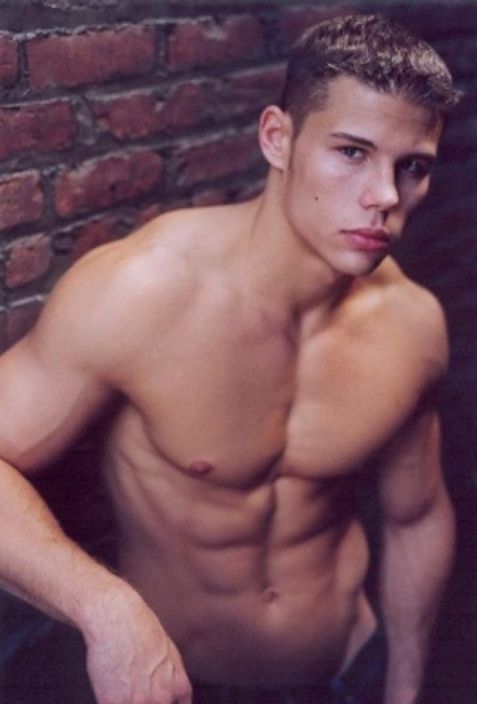 MALE M