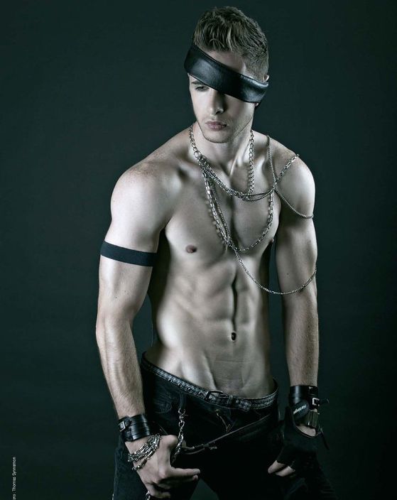 MALE M