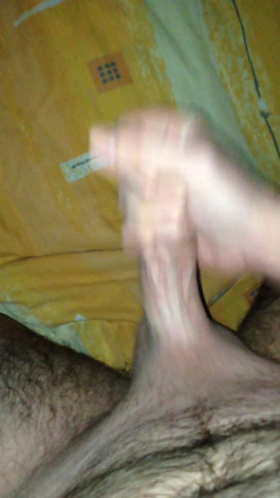 Мастурбирую..