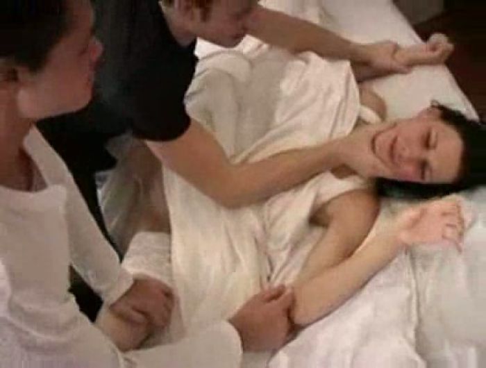 Пока жениха нет невесту отымели